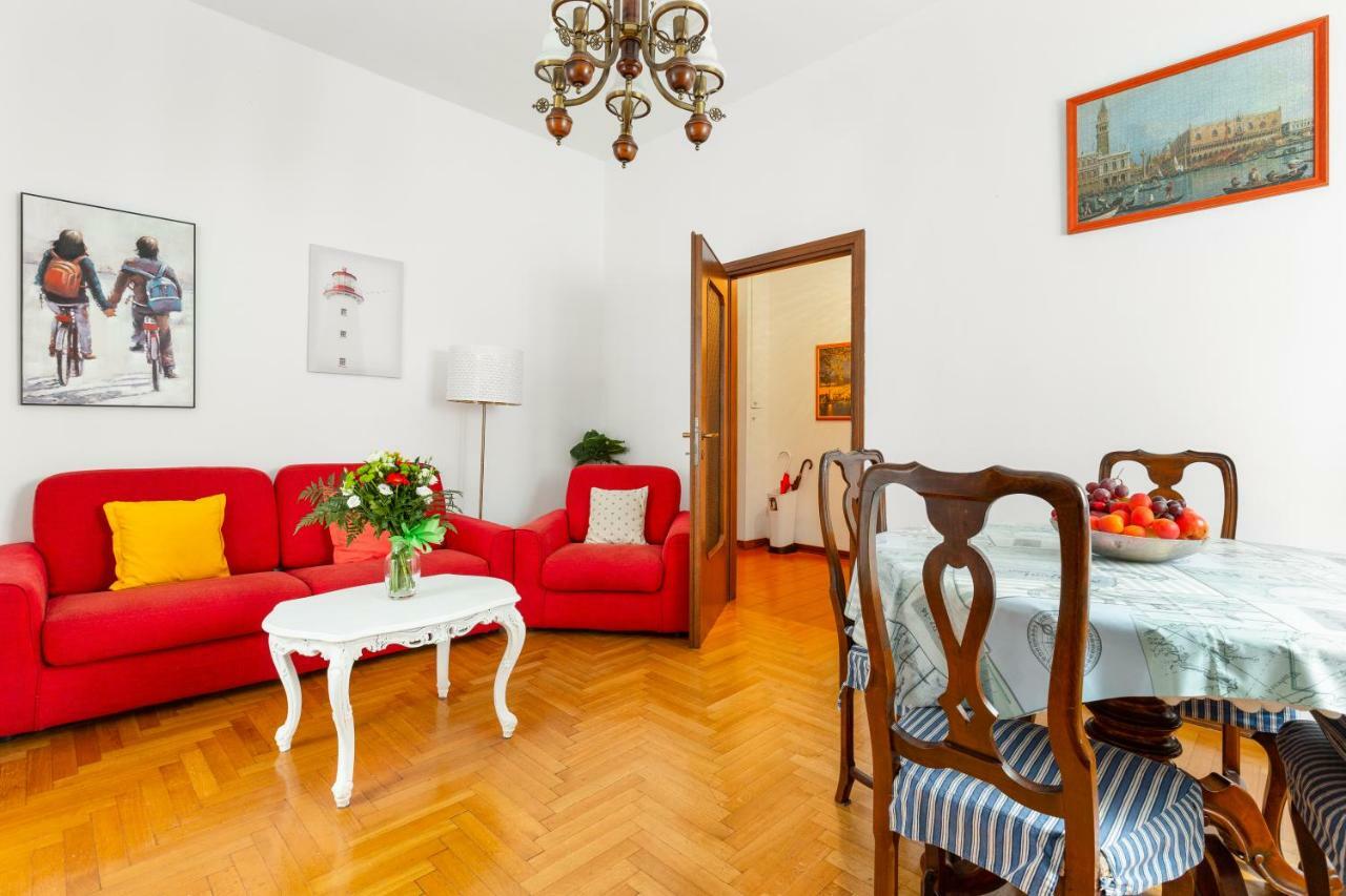 Apartamento Bright Flat With Shared Garden Milán Exterior foto